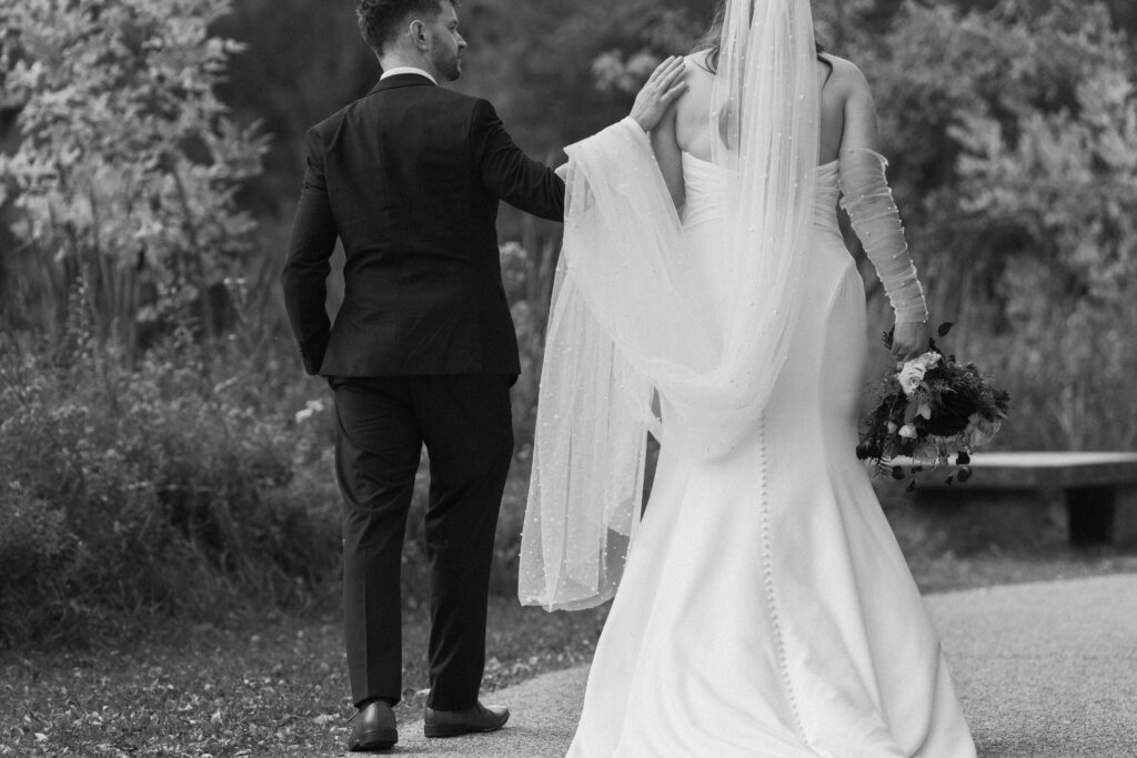 Natural Couples Posing from an Idaho Pacific Northwest Wedding & Elopement Photographer.